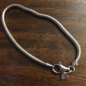 Women’s bracelet